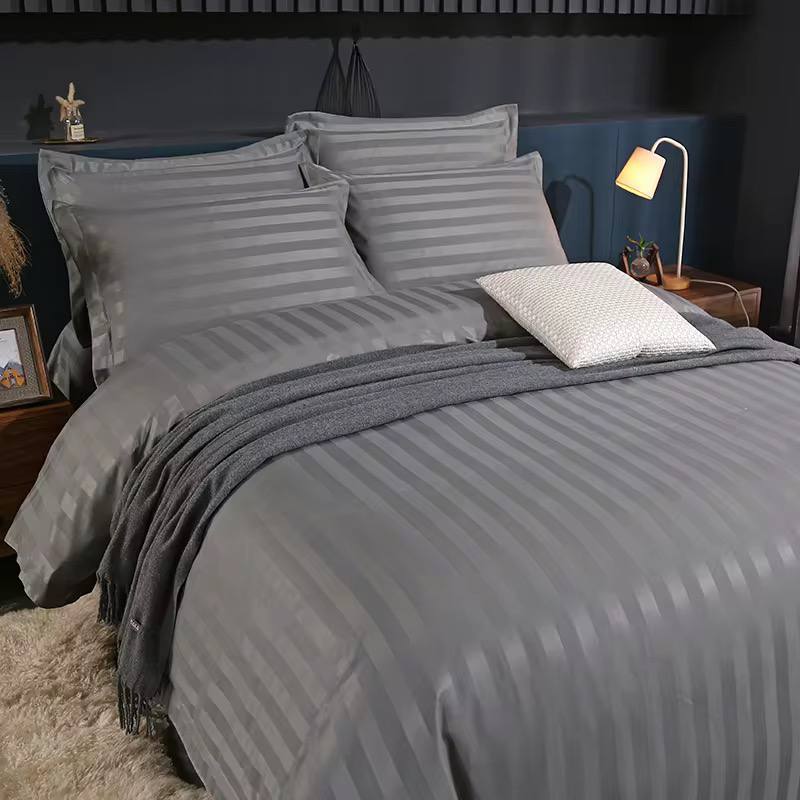 Stripped duvet cover with