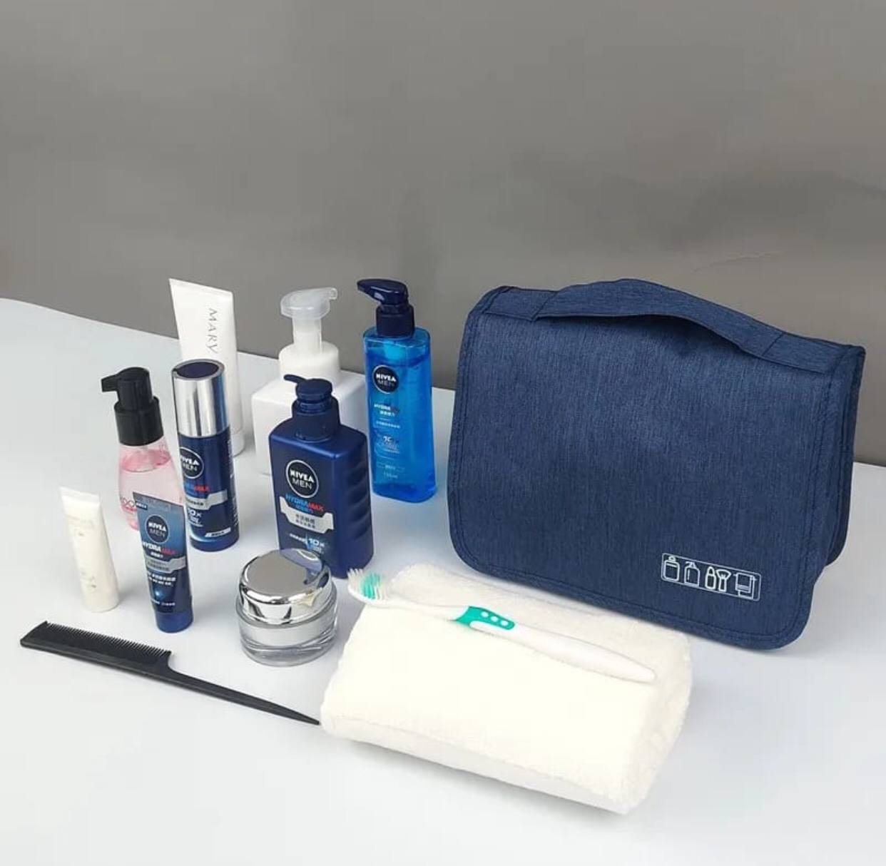 High quality partioned makeup organizer bag