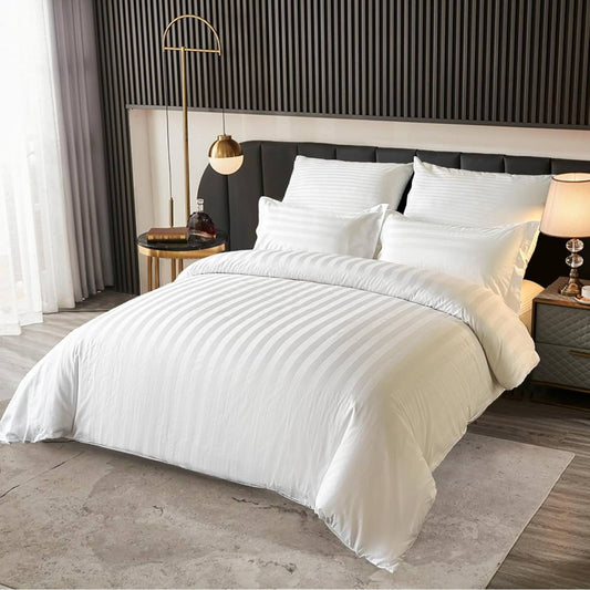 Stripped duvet cover with