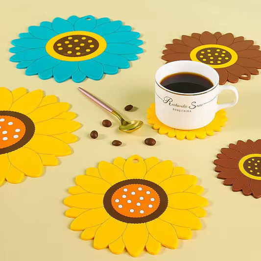 Daisy Shape Silicone Coaster Kitchen Table Heat Resistant
