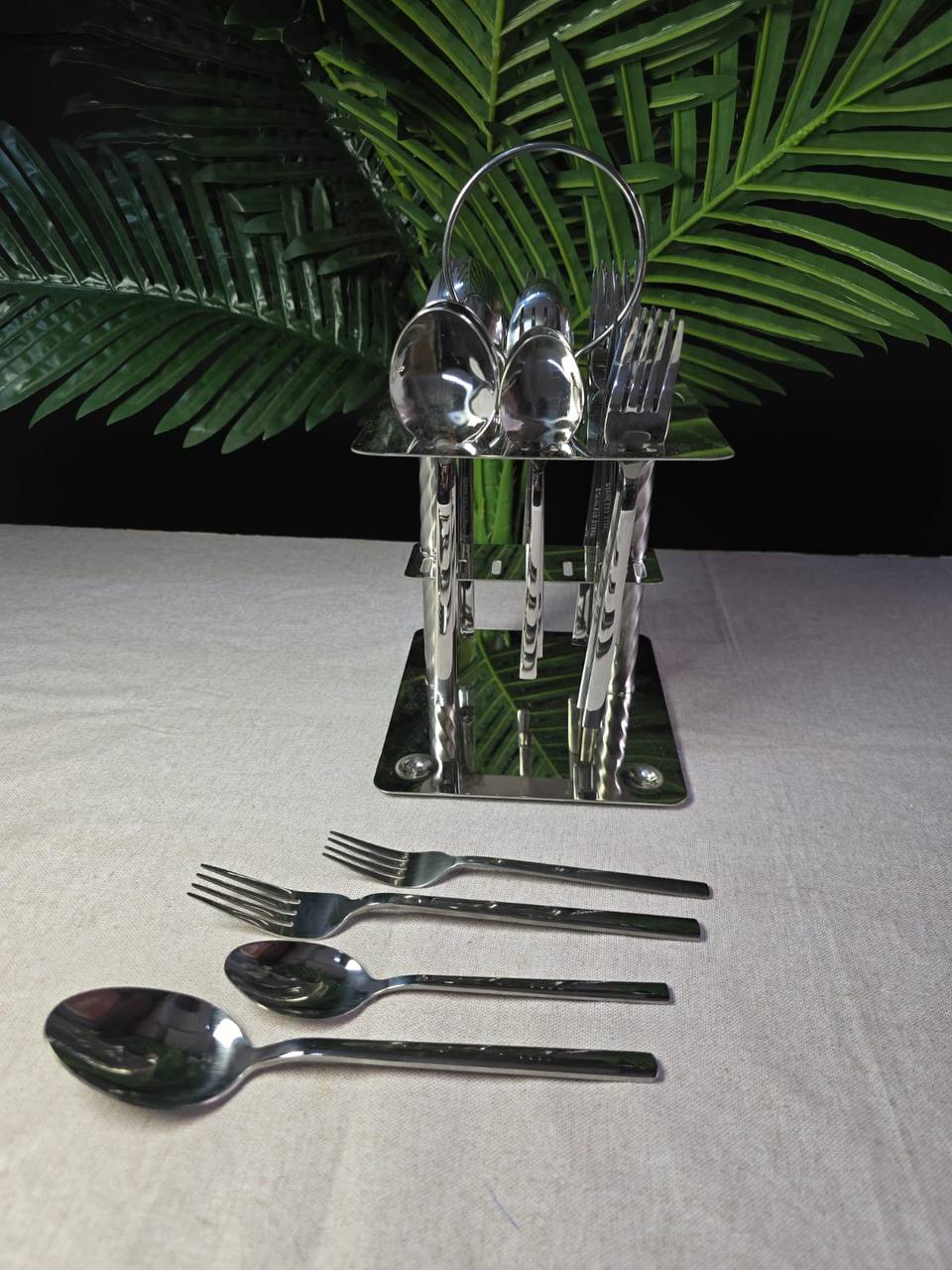 24pcs Silver Cutlery Set with Unique Stand