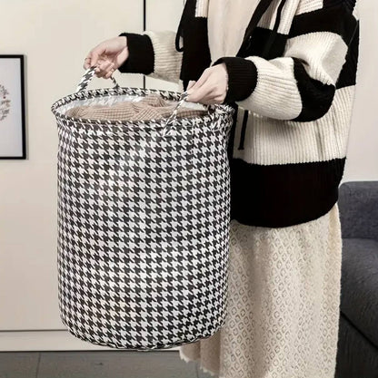 Foldable laundry baskets