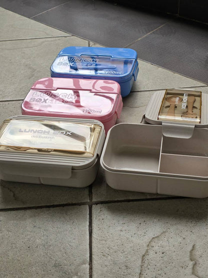 BENTO LUNCH BOX WITH 3 COMPARTMENTS  WITH A DOUBLE SIDED SPOON& Folk