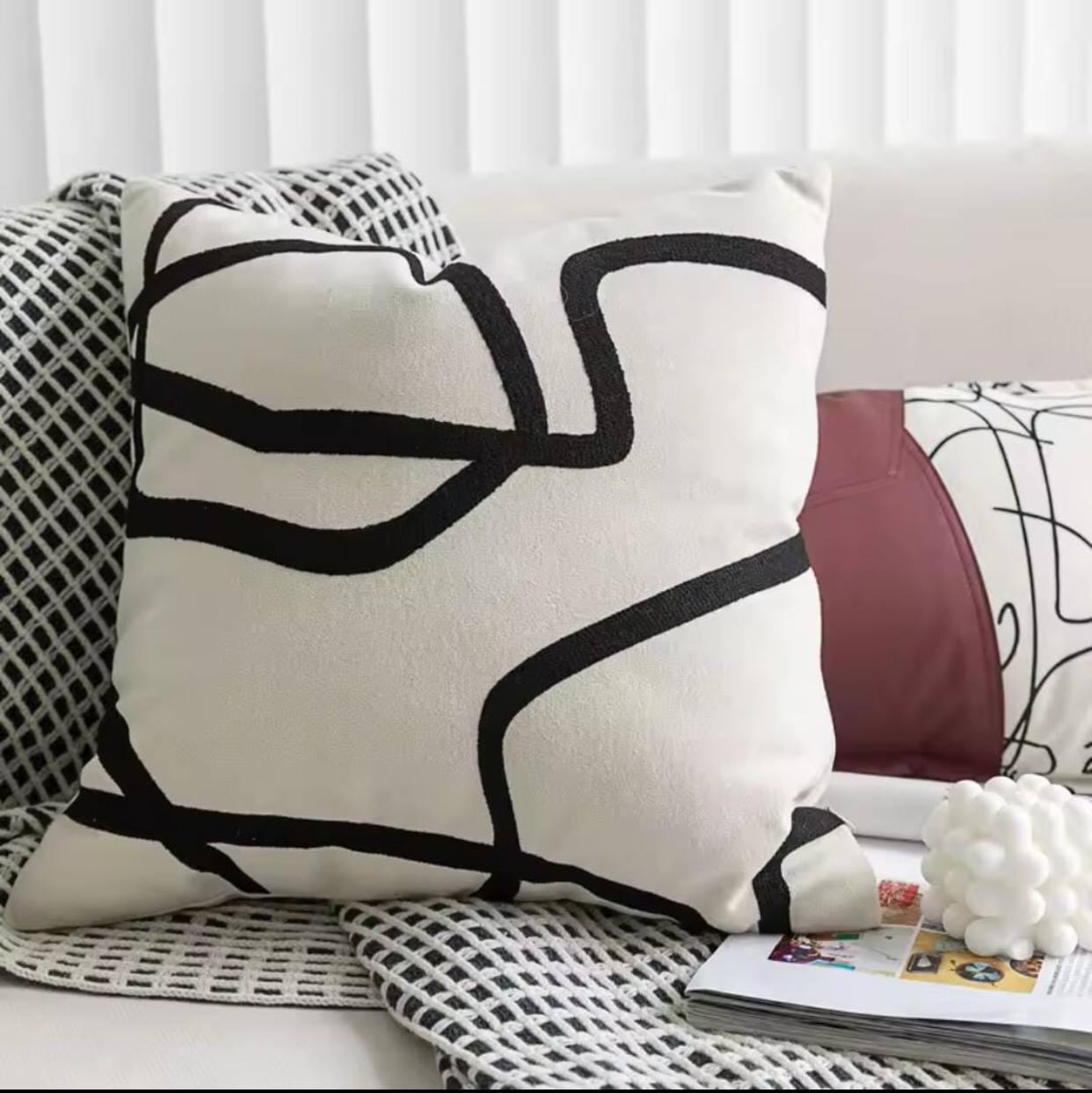 Geometric line  printed throw pillow covers/cases