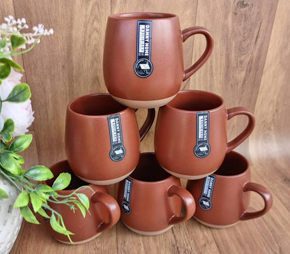Classy mugs A set of 6 cups