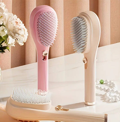 New design detangling comb