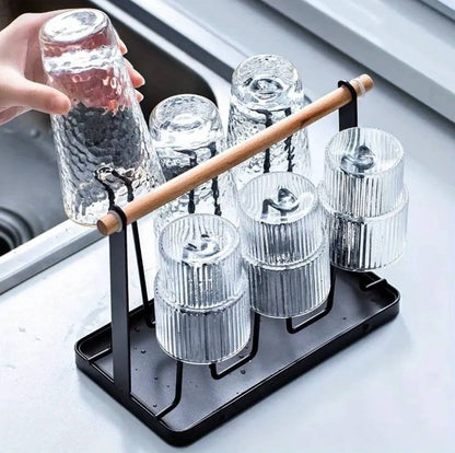 Metallic glass/cup holder