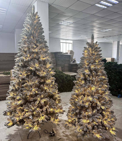 Pre-lit Snow flocked Christmas tree