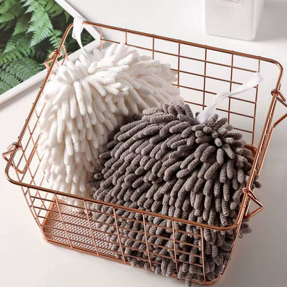 Fluffy chenille microfibre hand towel.
