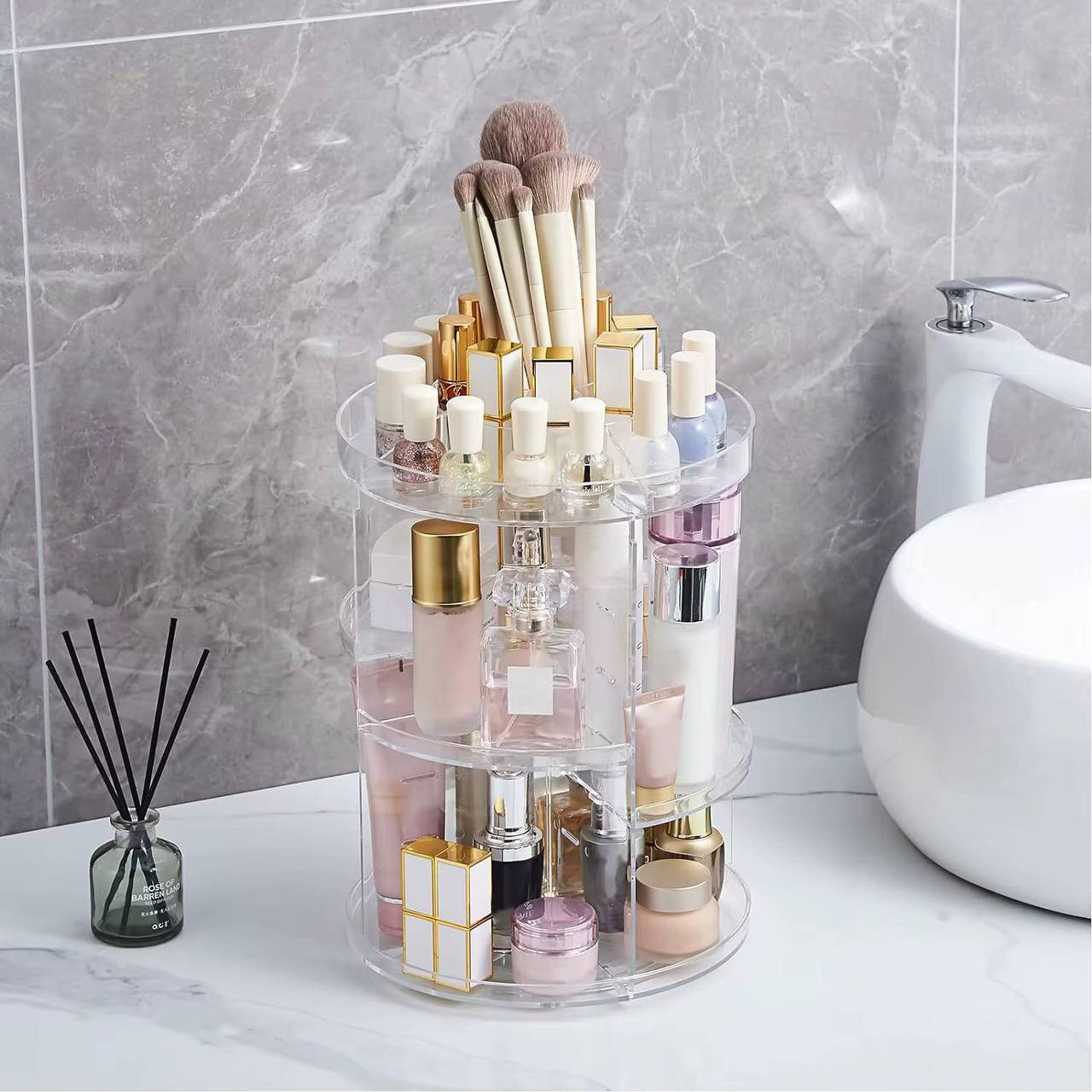 Cosmetic storage box rotatative rack.
Adequate Capacity.