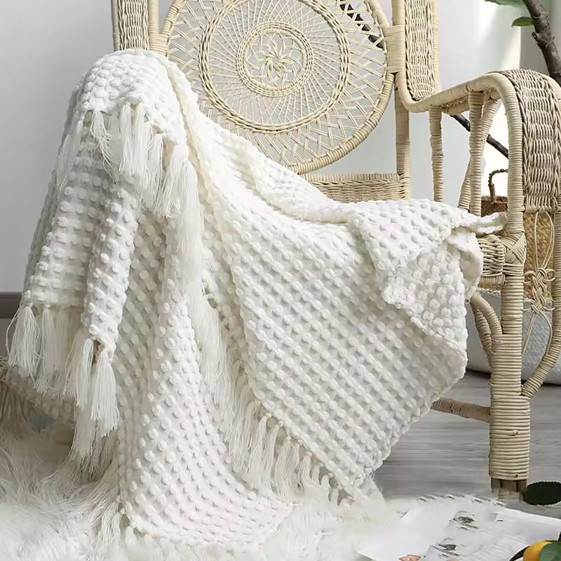 Knitted throw blanket