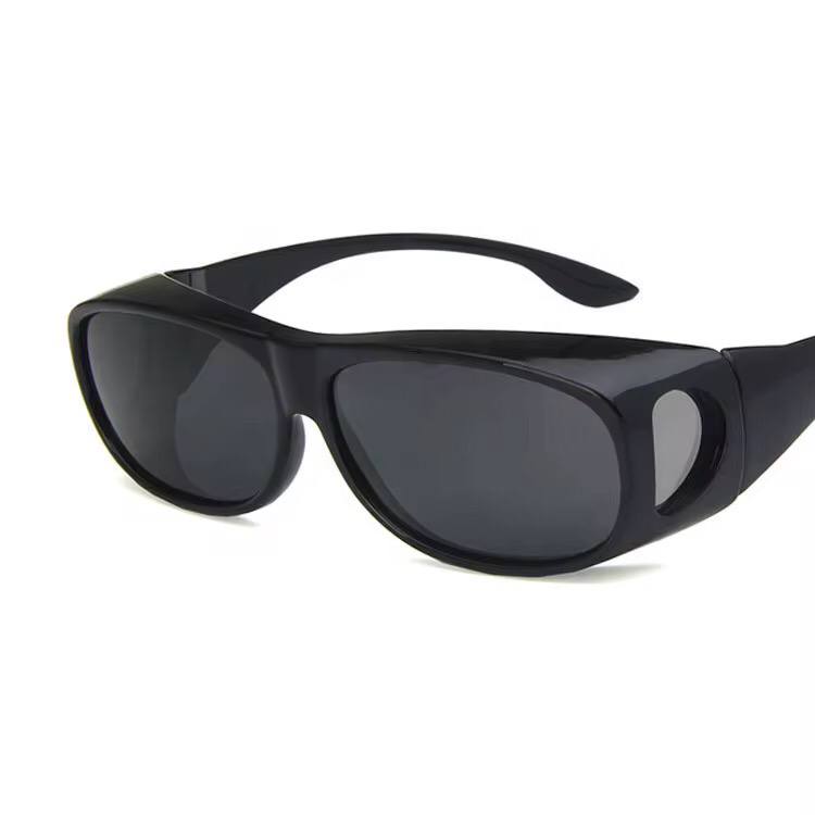 2pcs set dark & coloured Anti glare night vision driver Goggles.