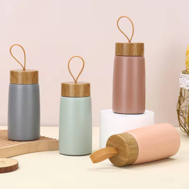 Flask Strap With Bamboo Lid