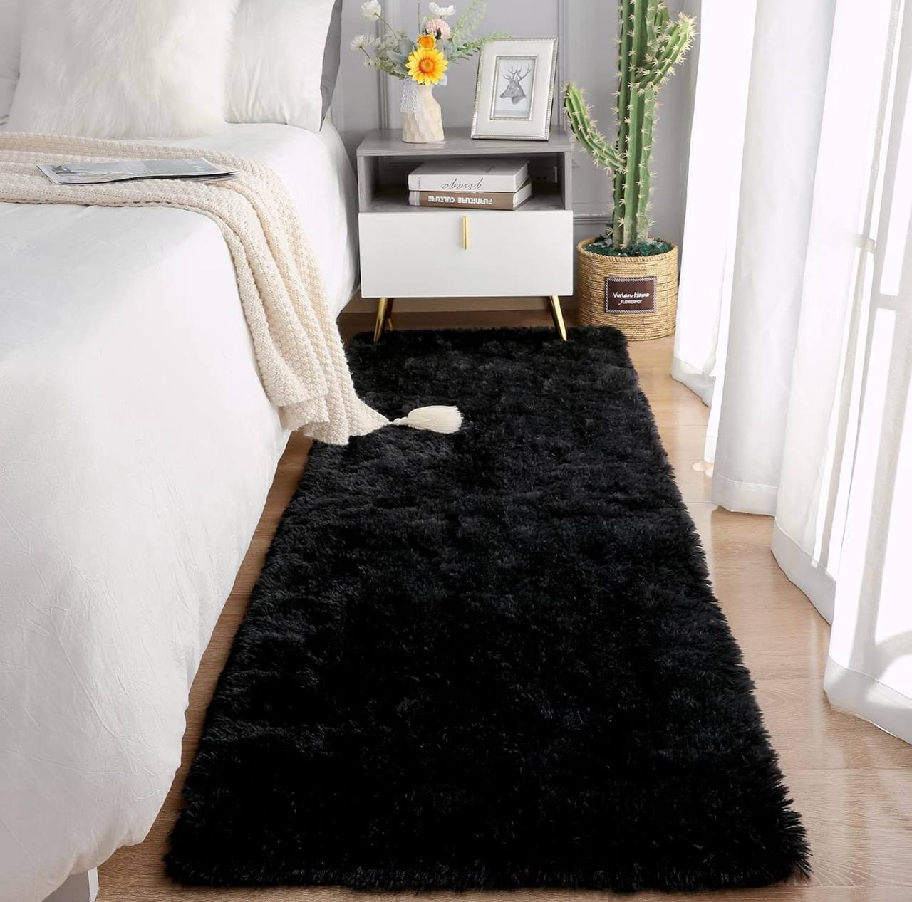 Bedside fluffy carpets