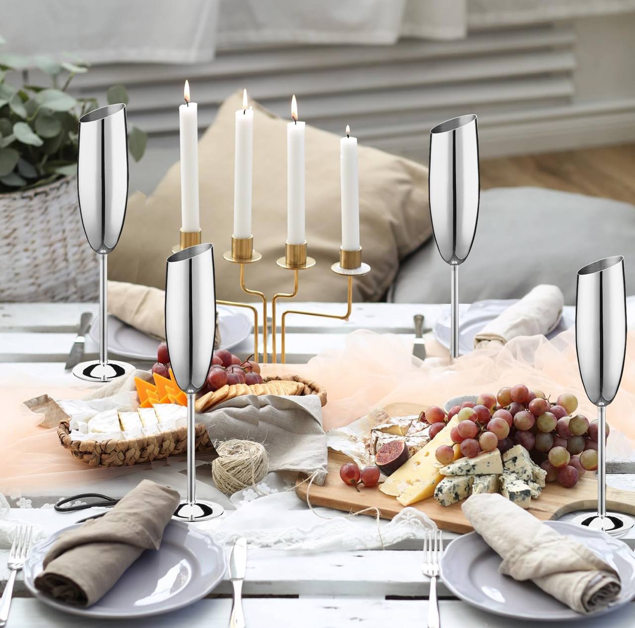 Silver Stainless Champagne Flutes with Flat Rim 
Sophisticated vessel for any sparkling wine, Champagne,Prosecco, or Mimosas