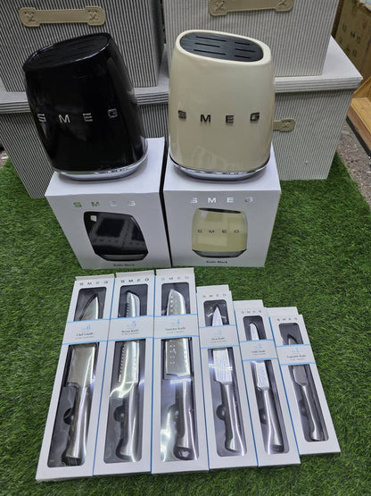 SMEG KNIFE SET.
