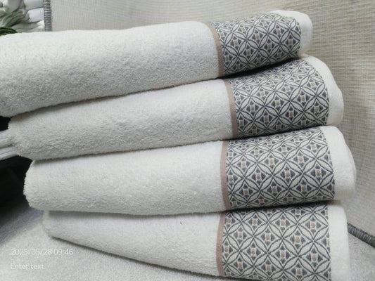 Cotton white towels