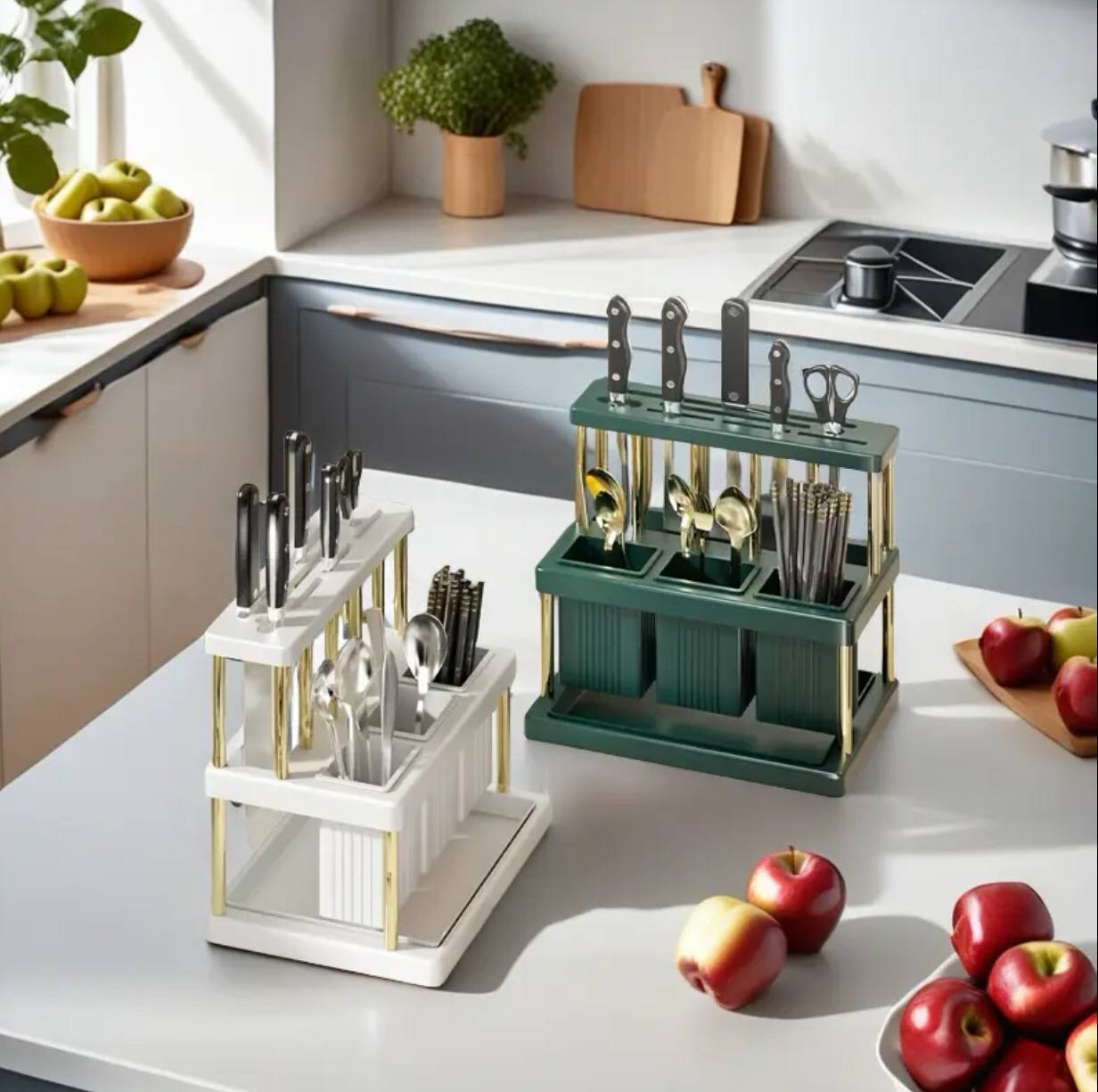Kitchen cutlery holder