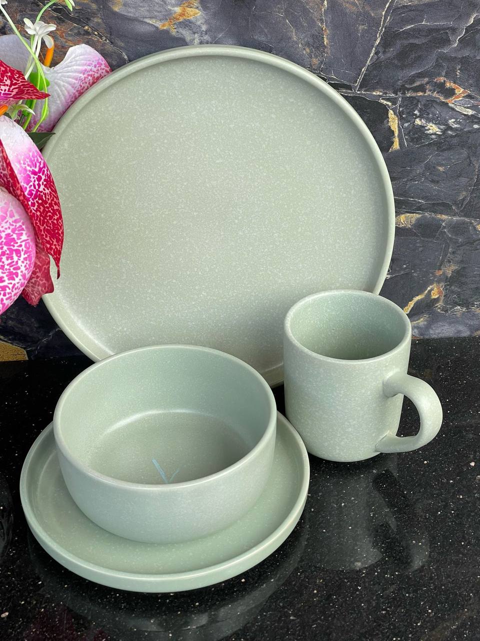 Ceramic dinner sets