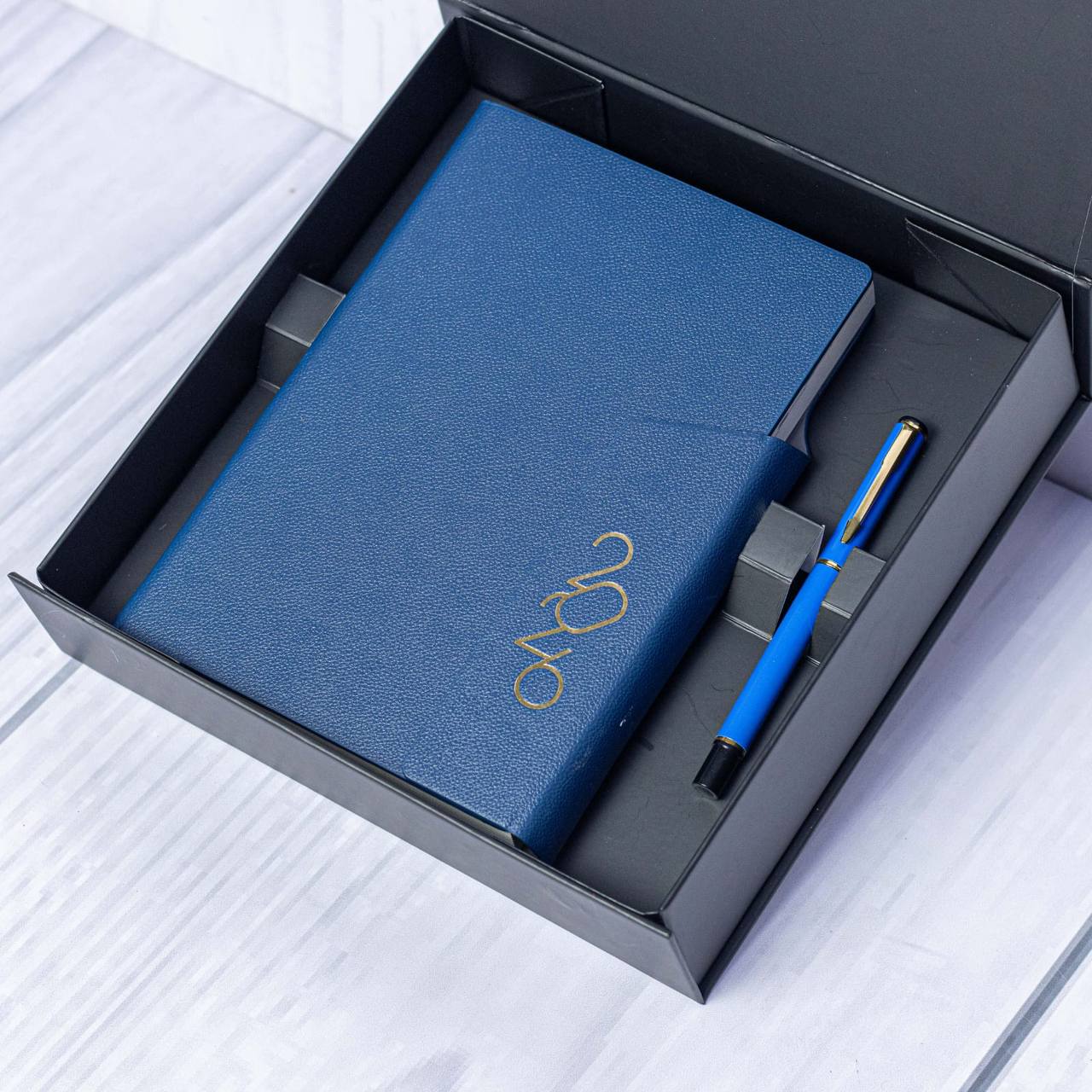 2026 BRANDED DIARIES WITH AN EXECUTIVE PEN